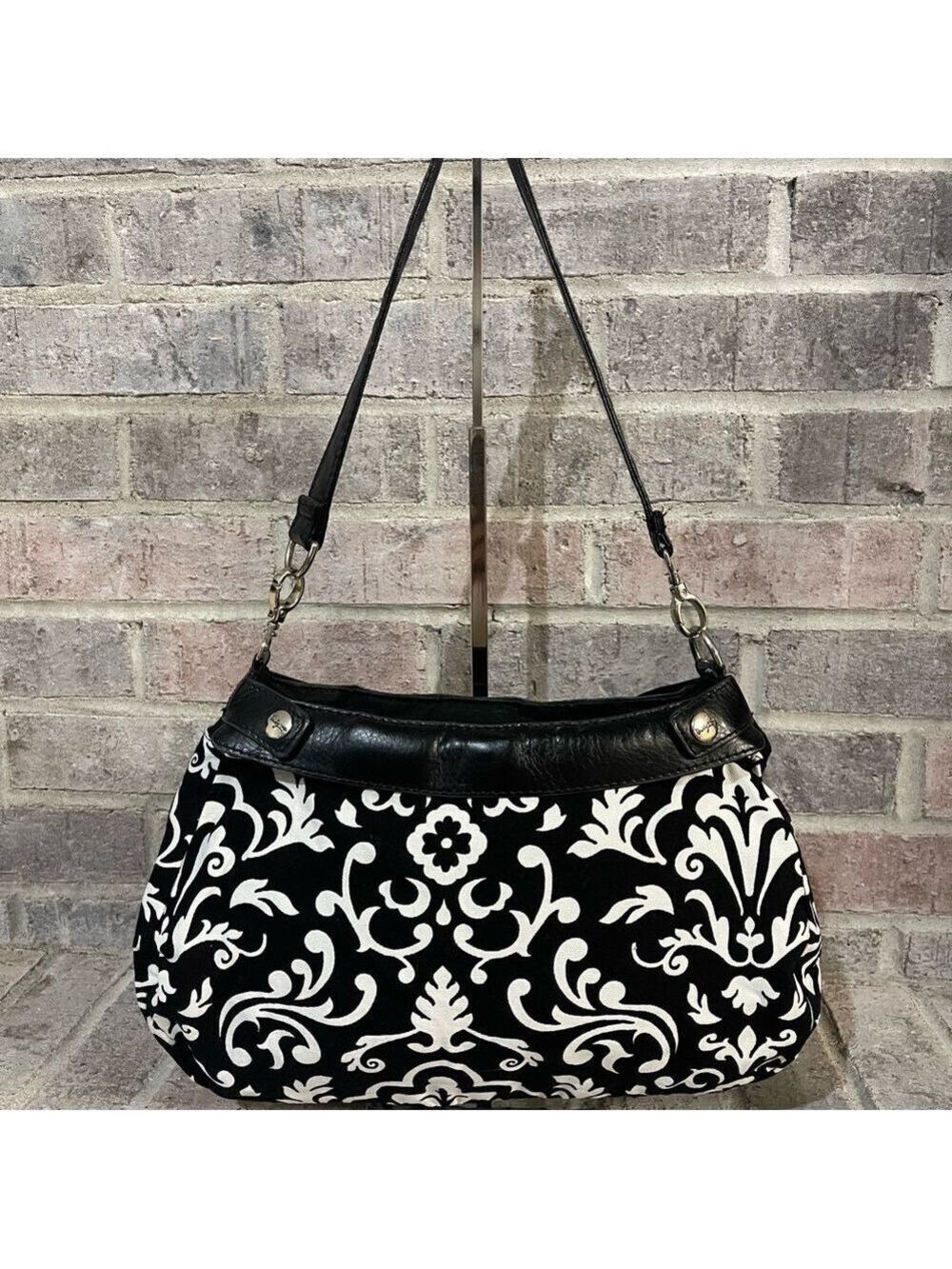 Thirty-One Elegant Black and White Shoulder Bag